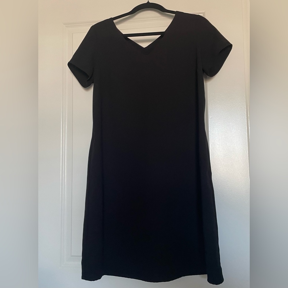 Apt 9 Womens Black Mini Dress With Pockets Short Sleeve Size S V Neck Minimalist